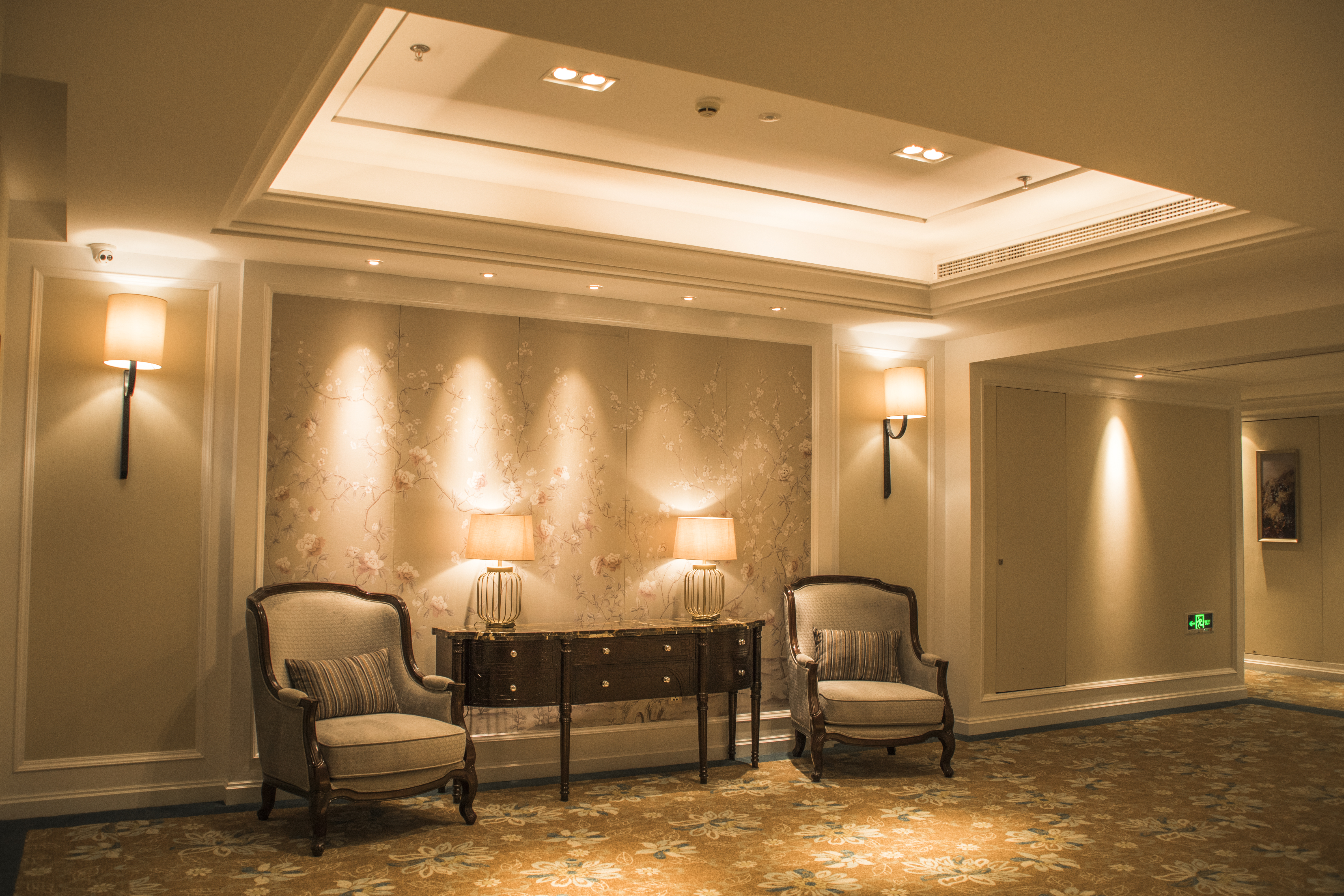 新葡的京集团8814vip假日酒店